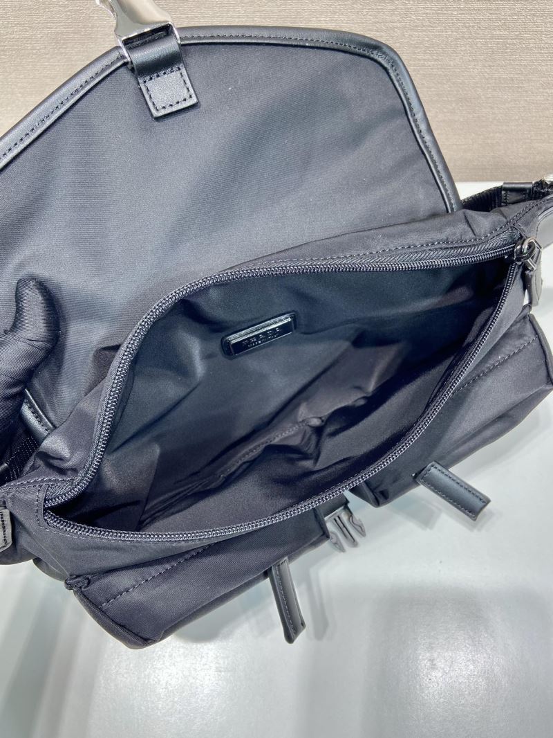 Pra*a waist chest packs